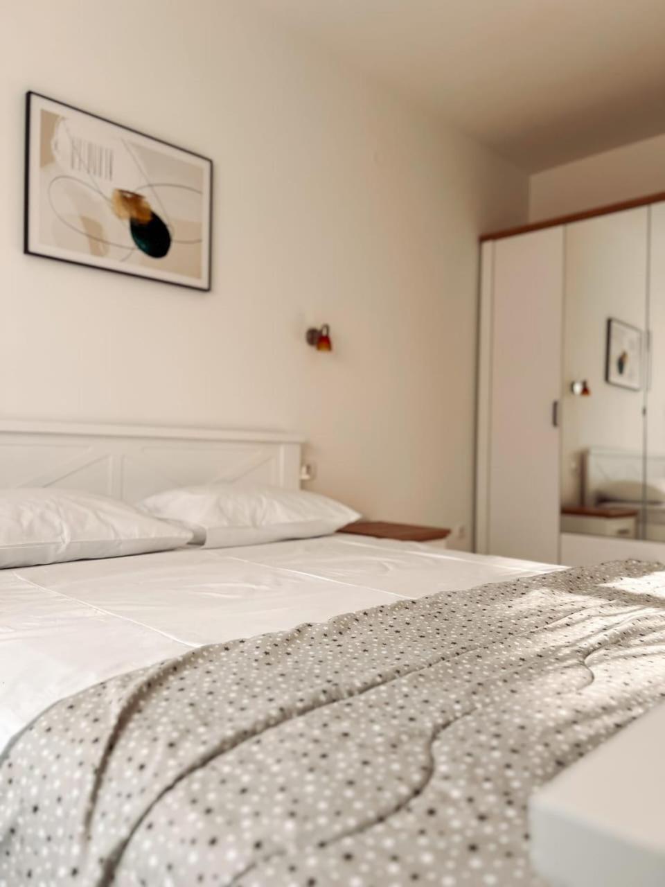 M&N Residence Тиват Номер фото
